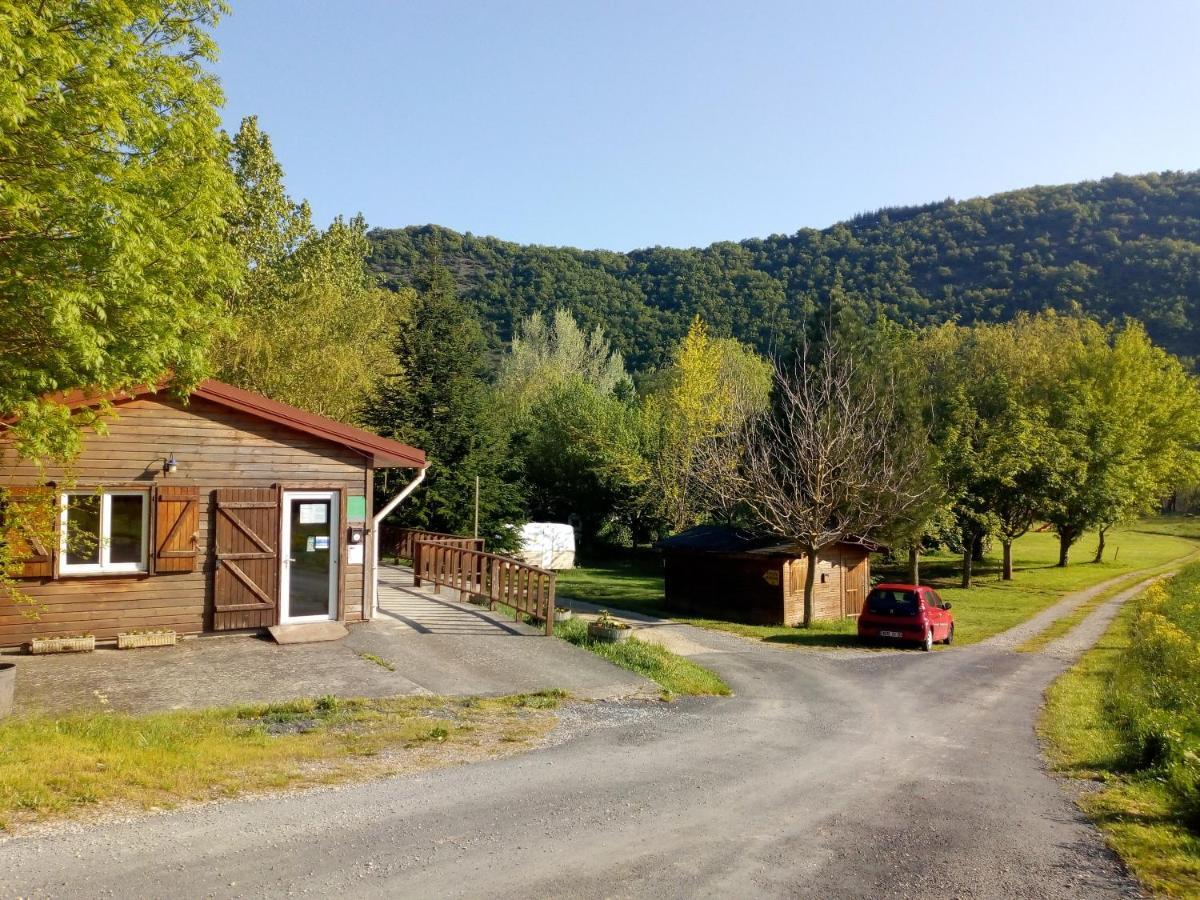 Camping Le Vialaret Nant Екстер'єр фото