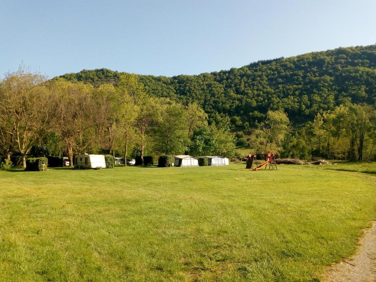 Camping Le Vialaret Nant Екстер'єр фото